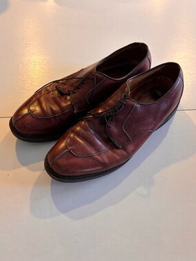 Allen Edmonds Burgundy Leather Derby Shoes